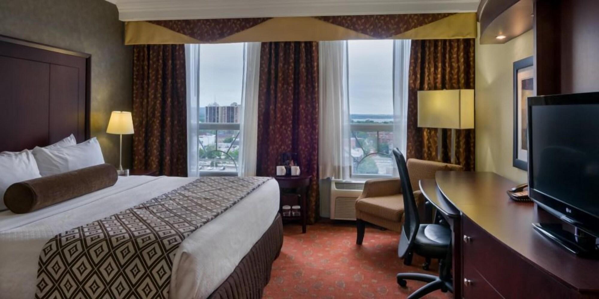 Hamilton Plaza Hotel And Conference Centre Εξωτερικό φωτογραφία