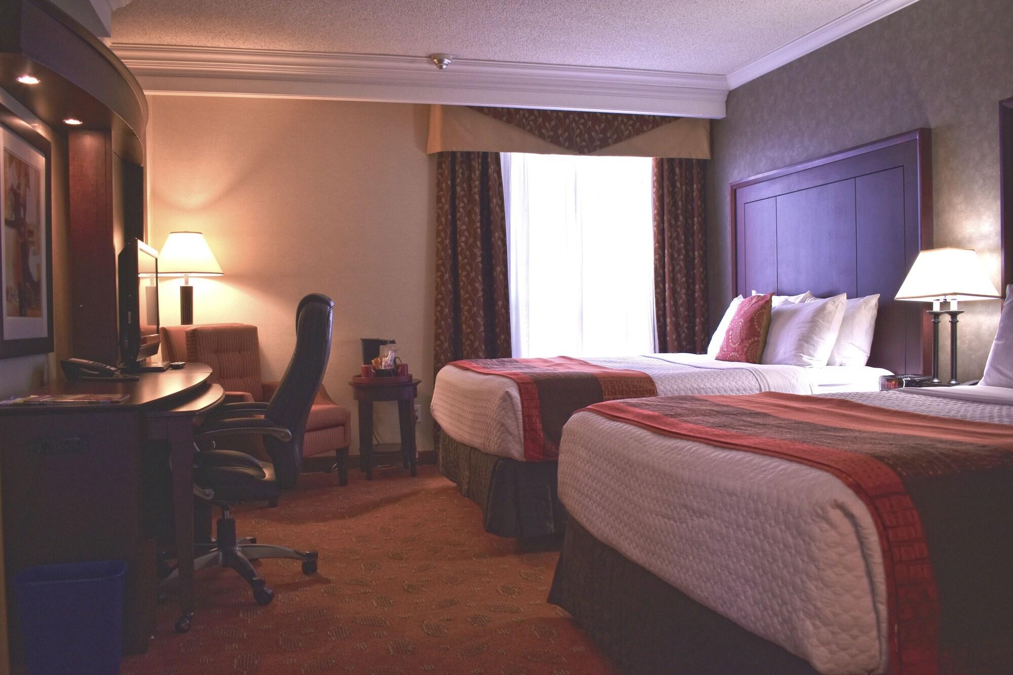 Hamilton Plaza Hotel And Conference Centre Εξωτερικό φωτογραφία